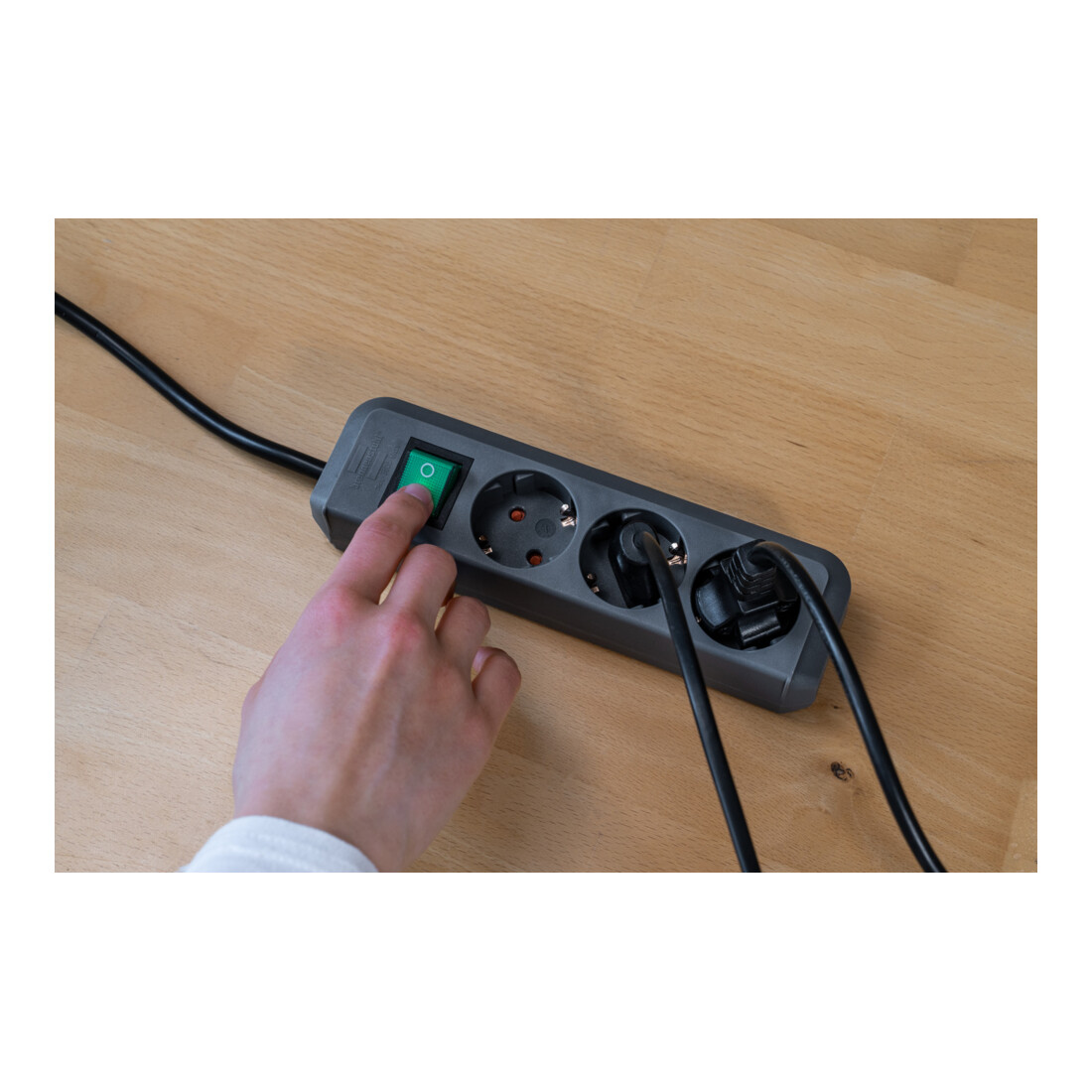 Brennenstuhl Eco-Line Schakelaar 3-voudig s.grijs 1.5m