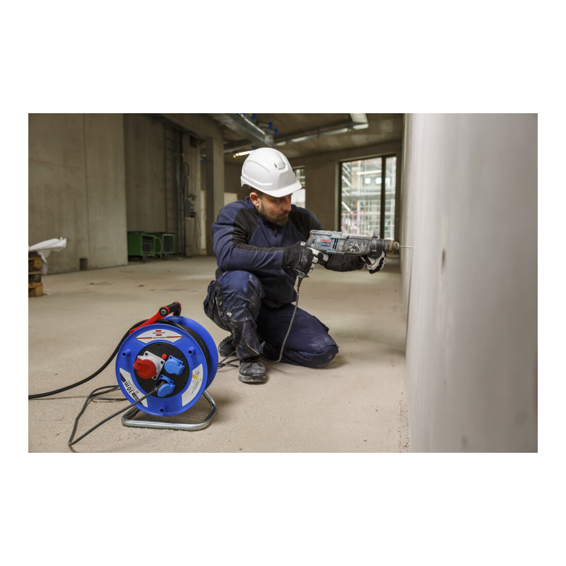 Brennenstuhl Garant CEE 1 IP44 Industrie/Baustellen-Kabeltrommel 30m H07RN-F 5G2,5