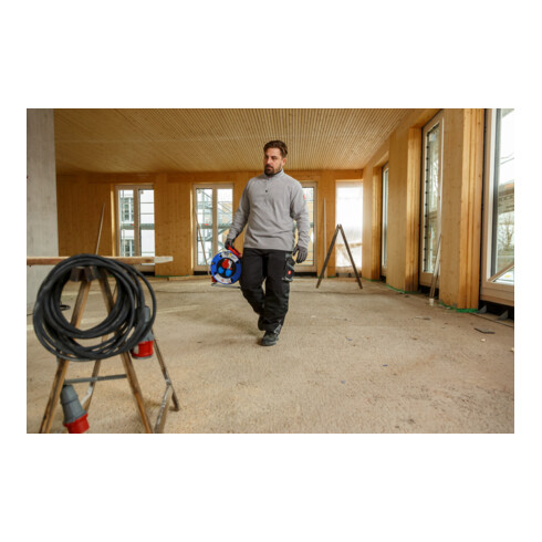 Brennenstuhl Garant CEE 1 IP44 Kabeltrommel (CEE-Kabeltrommel mit 30m Kabel in schwarz, aus Spezialkunststoff, für den ständigen Einsatz im Außenbereich, Made in Germany)