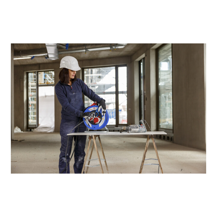 Brennenstuhl Garant CEE IP44 Industrie-/Bouwplaats-kabelhaspel (30m kabel zwart, speciaal kunststof, voor bouwplaats en permanent buitengebruik, Made in Germany)