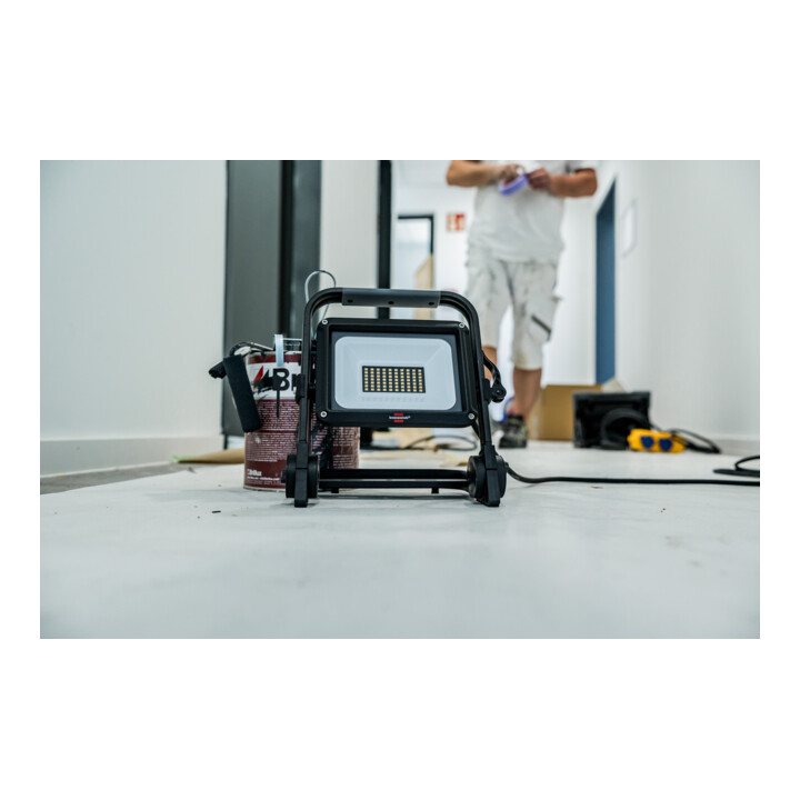 Brennenstuhl LED Baustrahler JARO 4060 MRA 30W 3300lm 4000K IP65 Schnellspannverschluss 5m Kabel