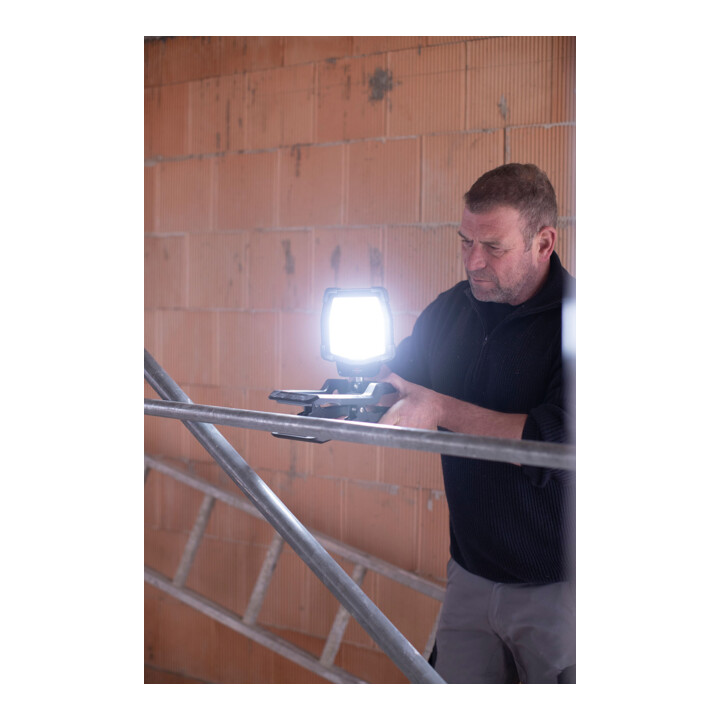 Brennenstuhl LED Lampe de travail CL 4050 MA /  LED à pince 40W avec dispositif de serrage