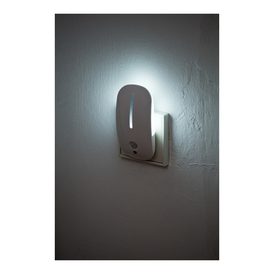 Brennenstuhl LED-Nachtlicht NL 09 MB mit Infrarot-Bewegungsmelder und Dämmerungssensor 9 LED 25lm - 1173280