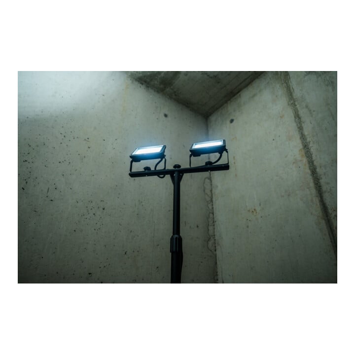 Brennenstuhl LED Stativstrahler JARO 6060 T (2x20W, 4800lm, 6500K, IP65, LED Arbeitsstrahler mit Stativ und 3m Kabel)