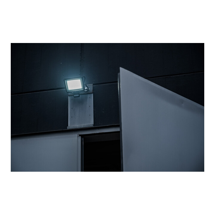 Brennenstuhl LED Straler JARO 7060 P (LED Wandstraler voor buiten IP65, 50W, 5800lm, 6500K, met bewegingsmelder en schemersensor)