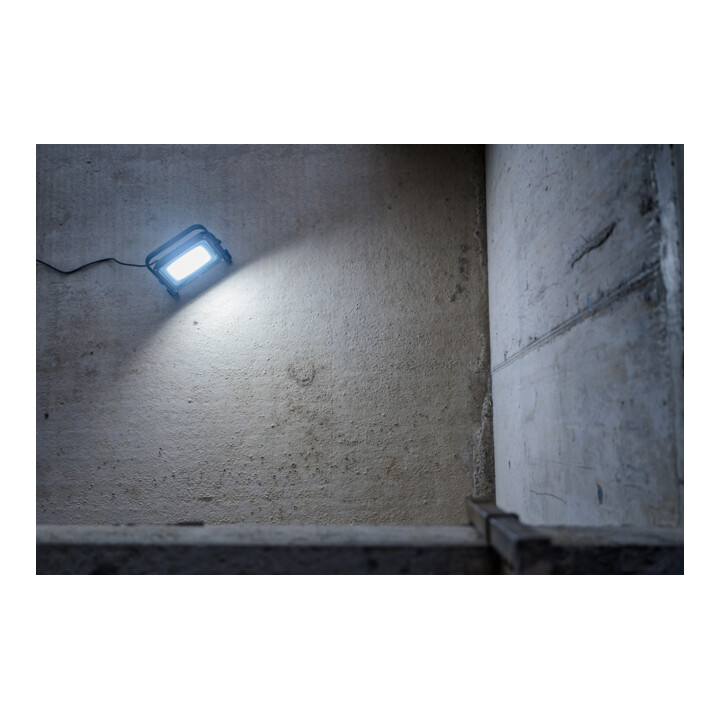 Brennenstuhl Mobiele LED Schijnwerper JARO 20060 M / LED-lamp 150W voor buiten (LED-buitenlamp met 5m kabel, LED-fluter 17500lm aluminium, dimbaar, IP65)
