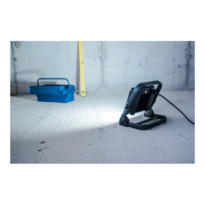 Brennenstuhl Mobiele LED Straler JARO 14060 M / LED-lamp 100W voor buiten (LED-buitenstrahler met 5m kabel, LED-schijnwerper 11500lm aluminium, dimbaar, IP65)