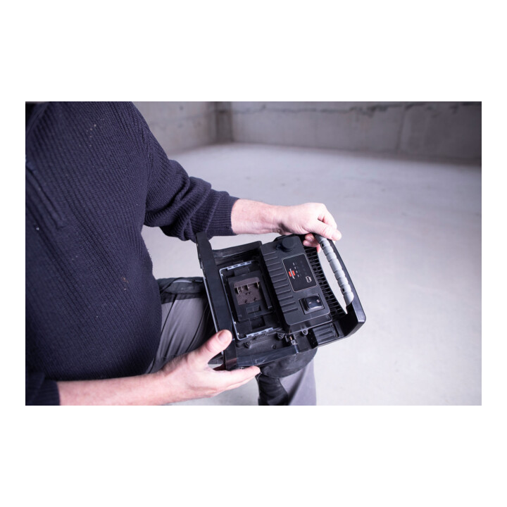 Brennenstuhl Multi Battery LED Hybrid Spot 6050 MH / LED Construction Spot 60W compatible avec les batteries 18V 5