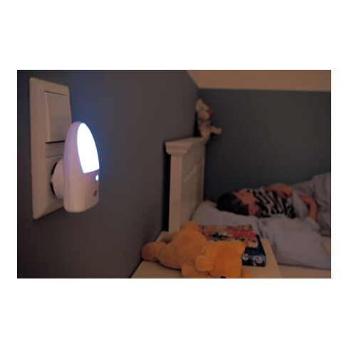 Brennenstuhl Orientierungslicht LED mit Dämmerungsschalter