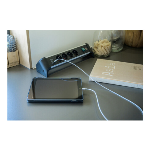 Brennenstuhl Presa multipla Alu-Office-Line a 4 vie, con funzione di ricarica USB, 1,8m H05VV-F 3G1.5