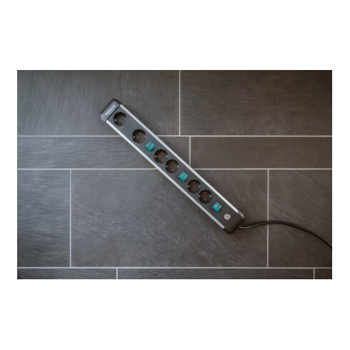 Brennenstuhl Presa multipla Premium-Alu-Line Technik a 6 vie, 3m, H05VV-F 3G1,5 prese commutabili a due