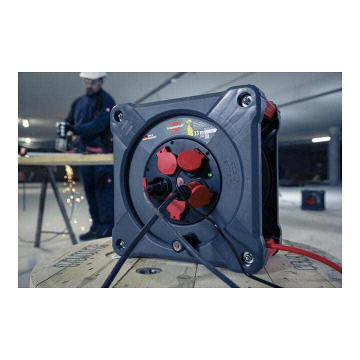 Brennenstuhl Professional Baustellen-Kabeltrommel KA 3210 5 IP44, 33m H07BQ-F 3G2,5