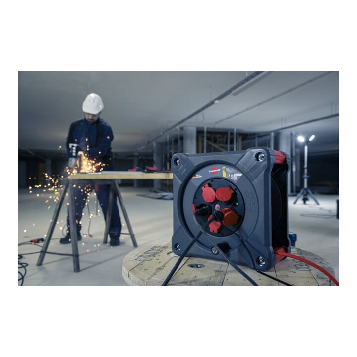 Brennenstuhl Professional Enrouleur de câble de chantier KA 3110 5 IP44, 33m H07BQ-F 3G1,5