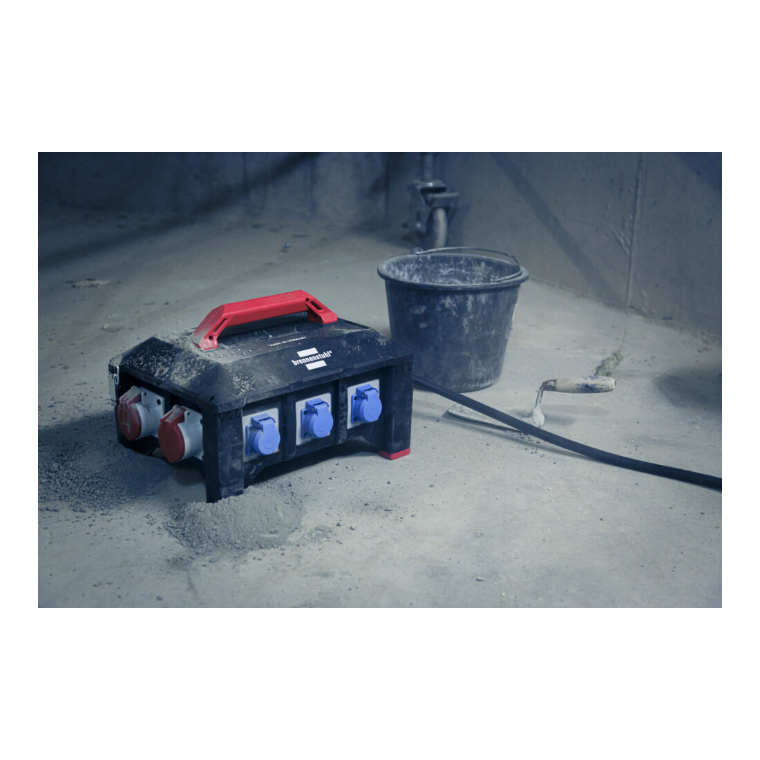 Brennenstuhl Professional Gummi-Baustromverteiler BSV 5 FI Typ B 2m H07RN-F 5G6,0 1xCEE32A+2x16A,6x230V