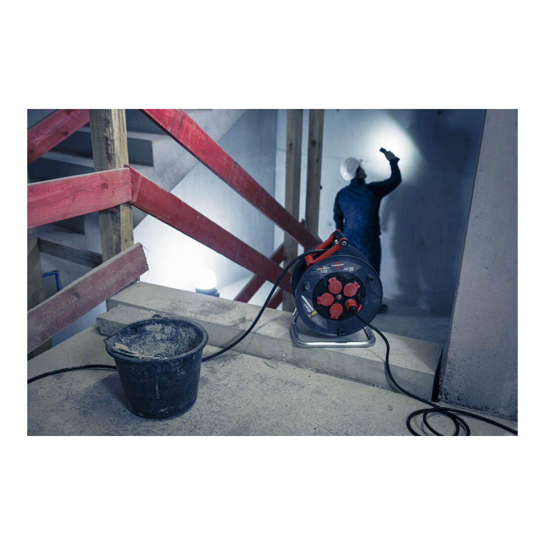 Brennenstuhl Professional Kabelhaspel 320 KU 4200 IP44, 40m H07RN-F 3G2,5