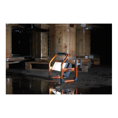 Brennenstuhl professionalLINE Akku SMD-LED-Strahler LA 4000 mit Akku, Außenleuchte 40W, Baustrahler für ständigen Einsatz im Außenbereich, IP55, BGI 608