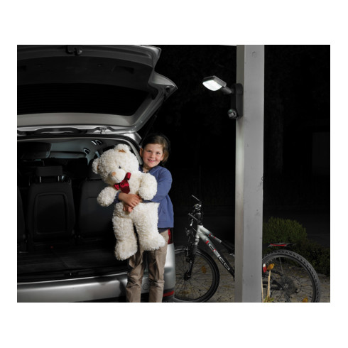 Brennenstuhl Sensor LED-Flächenleuchte Premium City LH2705 PIR IP 44 mit Infrarot-Bewegungsmelder 27x0,5W 1080lm Energieeffizienzklasse A