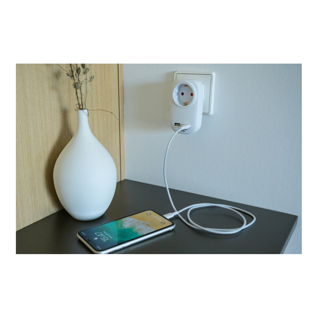 Brennenstuhl Steckdosenadapter mit USB C Power Delivery und USB-A