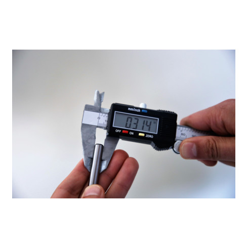 Brilliant Tools Digitaler Messschieber