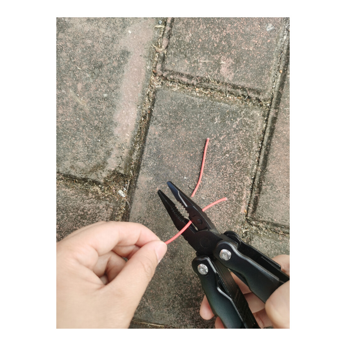 Brilliant Tools Messer und Multifunktionszange