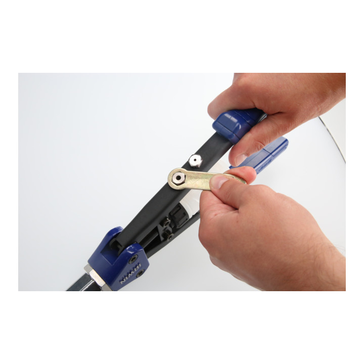 Brilliant Tools Niettang