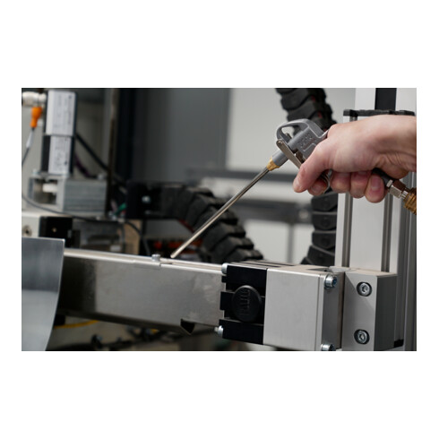 Brilliant Tools Pistolet pneumatique de soufflage avec 3 buses interchangeables incluses