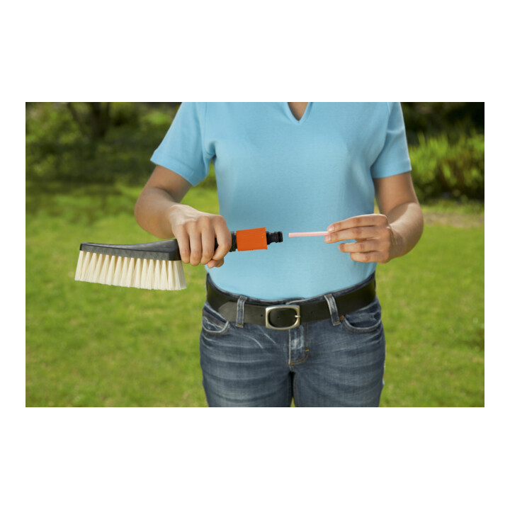 Brosse à main Cleansystem GARDENA, petit modèle