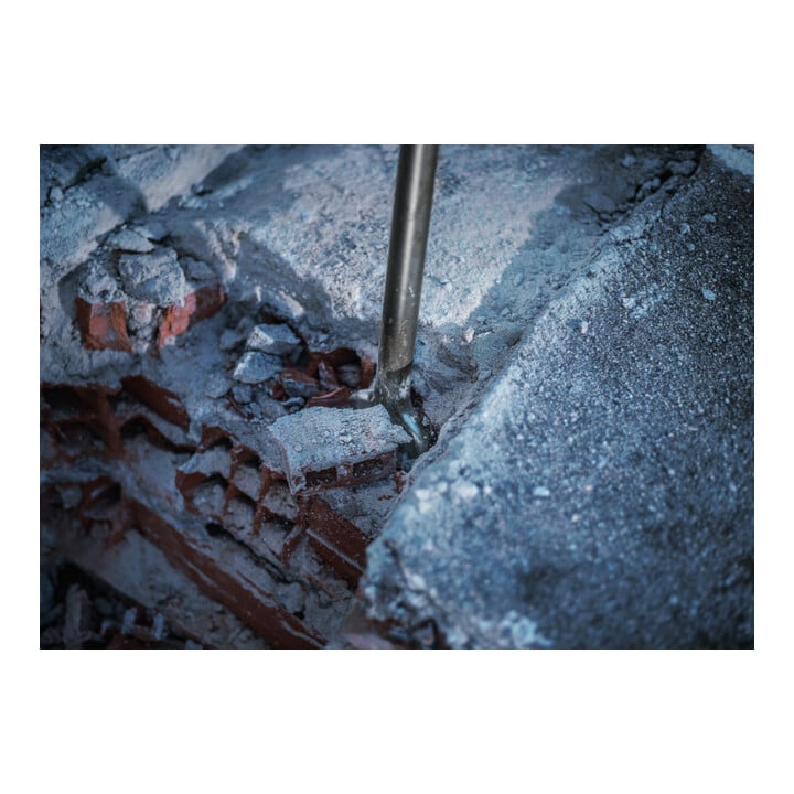 Burin bêche à queue six pans 30 mm 450 x 75 mm
