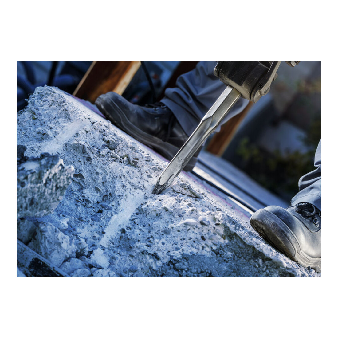 Burin pointu Bosch avec support hexagonal de 28 mm