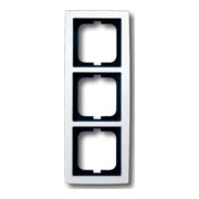 Busch-Jaeger Cadre triple blanc studio, solo 1723-84-1