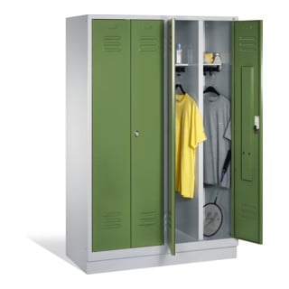 C+P Double broche Classic sur socle, 4 compartiments, H1800×I1190×P500 mm, façade vert réséda, corps gris clair