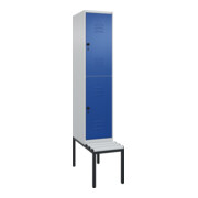 C+P Doppelstock-Spind Classic PLUS, Bank, 1 Abteil, 2120x400x815mm, 7035/5010 Verschluss Sicherheits-Drehriegel Sitzbanktyp untergebaut Material Sitzfläche Kunststoff
