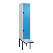 C+P Doppelstock-Spind Classic PLUS, Bank, 1 Abteil, 2120x400x815mm, 7035/5012 Verschluss Sicherheits-Drehriegel Sitzbanktyp auskragend Material Sitzfläche Kunststoff