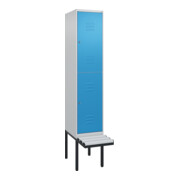 C+P Doppelstock-Spind Classic PLUS, Bank, 1 Abteil, 2120x400x815mm, 7035/5012 Verschluss Zylinderschloss Sitzbanktyp auskragend Material Sitzfläche Kunststoff