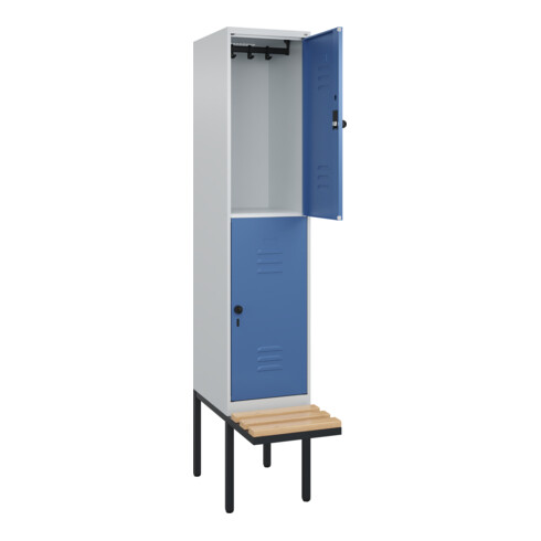 C+P Doppelstock-Spind Classic PLUS, Bank, 1 Abteil, 2120x400x815mm, 7035/5023 Verschluss Sicherheits-Drehriegel Sitzbanktyp auskragend Material Sitzfläche Buche-Hartholz
