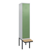 C+P Doppelstock-Spind Classic PLUS, Bank, 1 Abteil, 2120x400x815mm, 7035/6011 Verschluss Zylinderschloss Sitzbanktyp auskragend Material Sitzfläche Buche-Hartholz