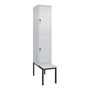 C+P Doppelstock-Spind Classic PLUS, Bank, 1 Abteil, 2120x400x815mm, 7035/7035 Verschluss Sicherheits-Drehriegel Sitzbanktyp untergebaut Material Sitzfläche Kunststoff