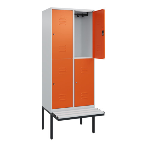 C+P Doppelstock-Spind Classic PLUS, Bank, 2 Abteile, 2120x800x815mm, 7035/2004 Verschluss Zylinderschloss Sitzbanktyp auskragend Material Sitzfläche Kunststoff