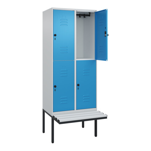 C+P Doppelstock-Spind Classic PLUS, Bank, 2 Abteile, 2120x800x815mm, 7035/5012 Verschluss Sicherheits-Drehriegel Sitzbanktyp auskragend Material Sitzfläche Kunststoff