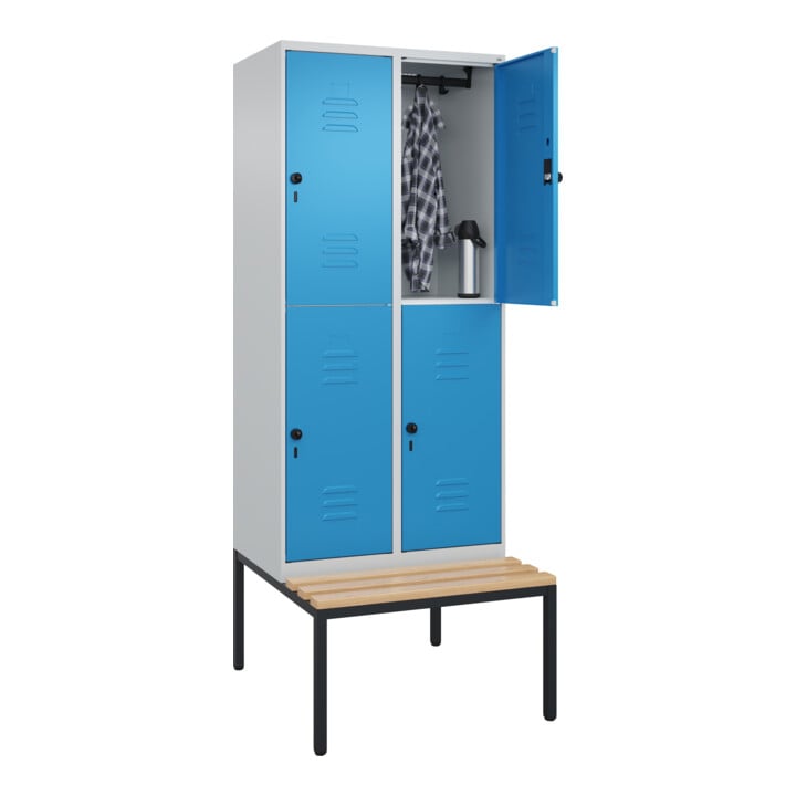C+P Doppelstock-Spind Classic PLUS, Bank, 2 Abteile, 2120x800x815mm, 7035/5012 Verschluss Sicherheits-Drehriegel Sitzbanktyp untergebaut Material Sitzfläche Buche-Hartholz