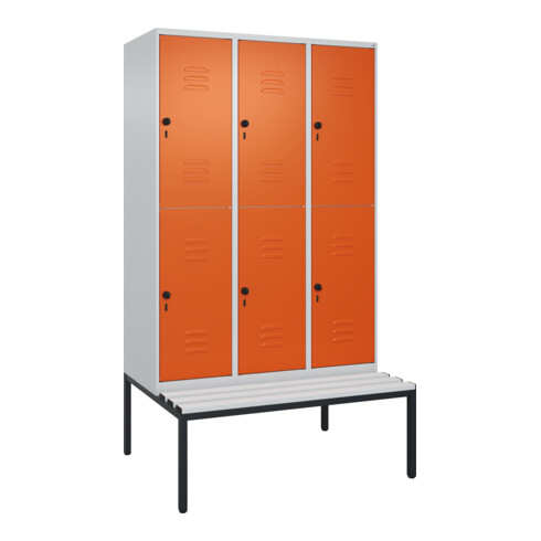 C+P Doppelstock-Spind Classic PLUS, Bank, 3 Abteile, 2120x1200x815mm, 7035/2004 Verschluss Sicherheits-Drehriegel Sitzbanktyp untergebaut Material Sitzfläche Kunststoff