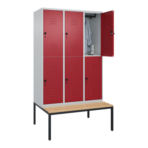 C+P Doppelstock-Spind Classic PLUS, Bank, 3 Abteile, 2120x1200x815mm, 7035/3003 Verschluss Sicherheits-Drehriegel Sitzbanktyp untergebaut Material Sitzfläche Buche-Hartholz