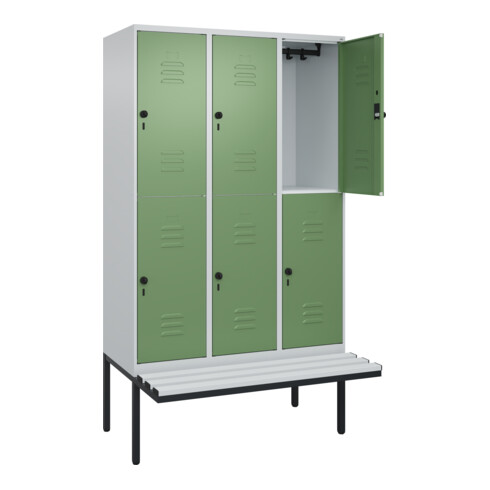 C+P Doppelstock-Spind Classic PLUS, Bank, 3 Abteile, 2120x1200x815mm, 7035/6011 Verschluss Sicherheits-Drehriegel Sitzbanktyp auskragend Material Sitzfläche Kunststoff