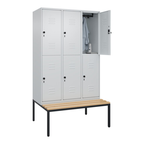 C+P Doppelstock-Spind Classic PLUS, Bank, 3 Abteile, 2120x1200x815mm, 7035/7035 Verschluss Sicherheits-Drehriegel Sitzbanktyp untergebaut Material Sitzfläche Buche-Hartholz