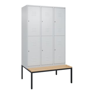 C+P Doppelstock-Spind Classic PLUS, Bank, 3 Abteile, 2120x1200x815mm, 7035/7035 Verschluss Zylinderschloss Sitzbanktyp untergebaut Material Sitzfläche Buche-Hartholz