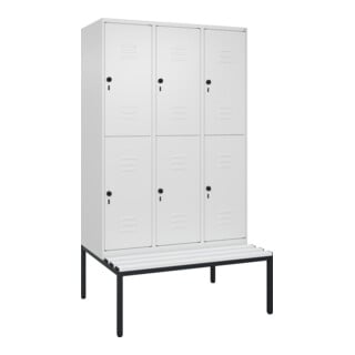 C+P Doppelstock-Spind Classic PLUS, Bank, 3 Abteile, 2120x1200x815mm, 9016/9016 Verschluss Sicherheits-Drehriegel Sitzbanktyp untergebaut Material Sitzfläche Kunststoff