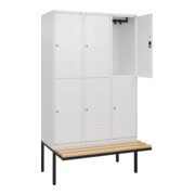 C+P Doppelstock-Spind Classic PLUS, Bank, 3 Abteile, 2120x1200x815mm, 9016/9016 Verschluss Zylinderschloss Sitzbanktyp auskragend Material Sitzfläche Buche-Hartholz