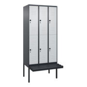 C+P Doppelstock-Spind Classic PLUS, Bank, 3 Abteile, 2120x900x815mm, 7016/7035 Verschluss Sicherheits-Drehriegel Sitzbanktyp auskragend Material Sitzfläche Kunststoff