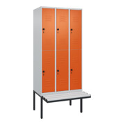 C+P Doppelstock-Spind Classic PLUS, Bank, 3 Abteile, 2120x900x815mm, 7035/2004 Verschluss Sicherheits-Drehriegel Sitzbanktyp auskragend Material Sitzfläche Kunststoff