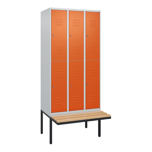 C+P Doppelstock-Spind Classic PLUS, Bank, 3 Abteile, 2120x900x815mm, 7035/2004 Verschluss Zylinderschloss Sitzbanktyp auskragend Material Sitzfläche Buche-Hartholz